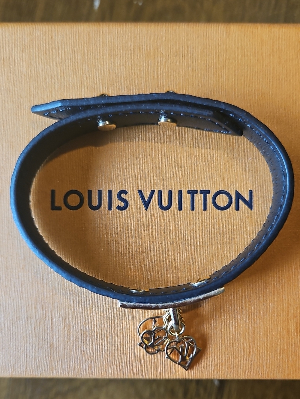 Louis Vuitton Game On Black Monogram Bracelet Gold LV Logos ♠️♦️♣️♥️ - Picture 9 of 11